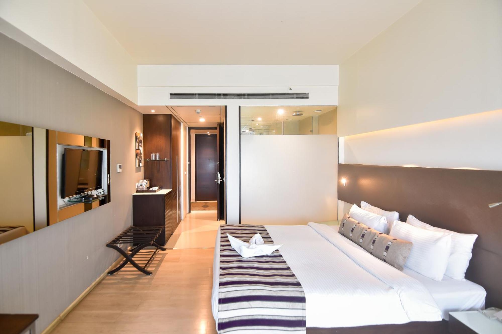 Regenta Central Grand Exotica Pimpri-Chinchwad Exterior foto