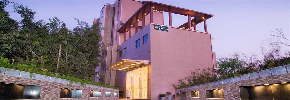 Regenta Central Grand Exotica Pimpri-Chinchwad Exterior foto